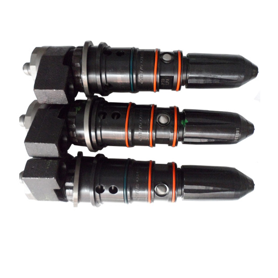 4913770 fuel injector